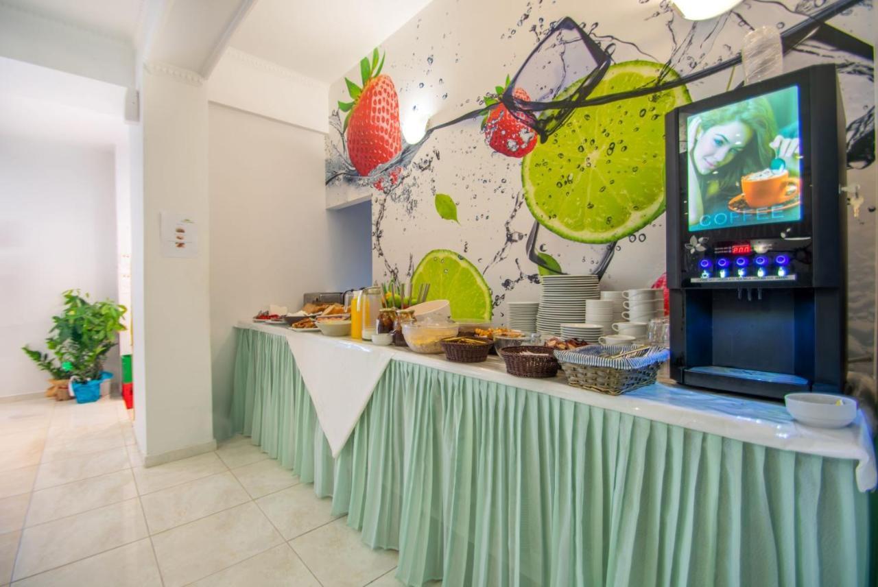 Hotel Emilia 자킨토스 타운 외부 사진