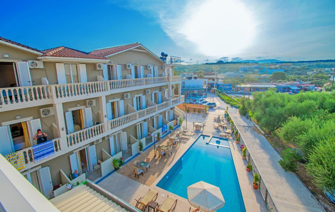 Hotel Emilia 자킨토스 타운 외부 사진